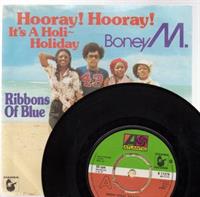 HOORAY HOORAY IT'S A HOLI-HOLIDAY / RIBBONS OF BLUE - (PUSH OUT CENTRE)