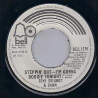 STEPPIN OUT - I'M GONNA BOOGIE TONIGHT / SHE CAN'T HOLD A CANDLE TO YOU